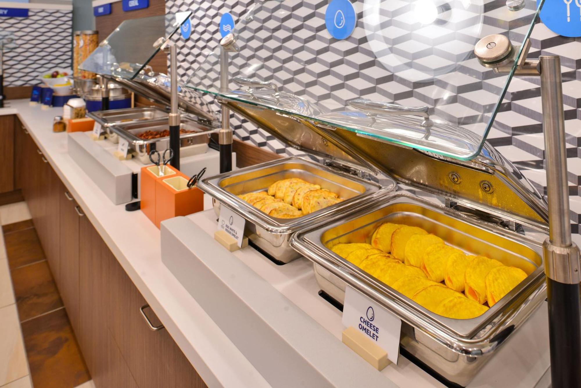 Holiday Inn Express Hotel & Suites Houston North Intercontinental By Ihg Eksteriør bilde
